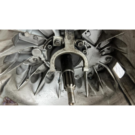 Boîte de Vitesses IVECO DAILY 2835.6 29E12 ref 8874020